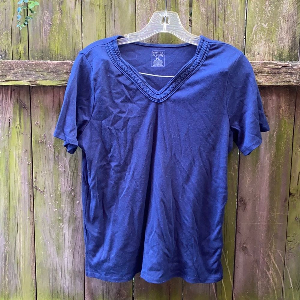 Hasting & Smith blue tee sz. Large petite